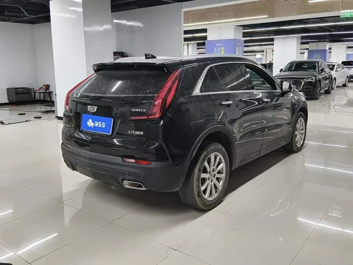Cadillac XT4