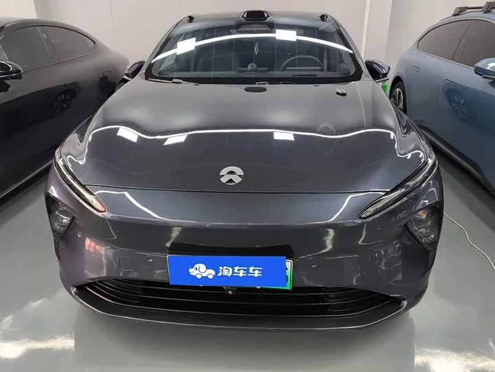 NIO ET7