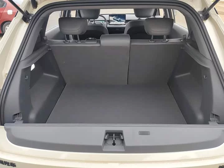 Dongfeng Nano 06