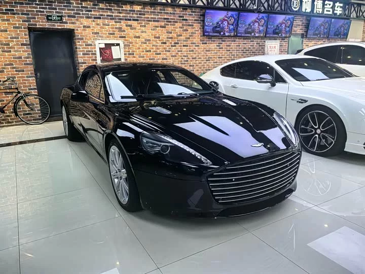 Aston Martin Rapide