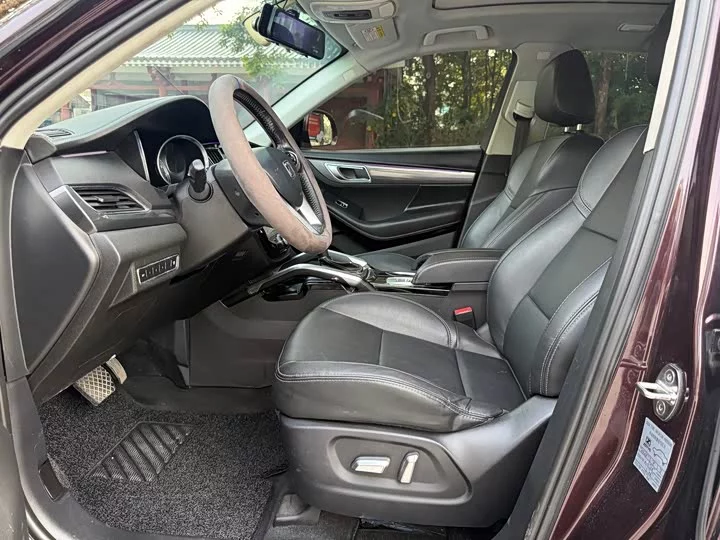 Zotye SR7