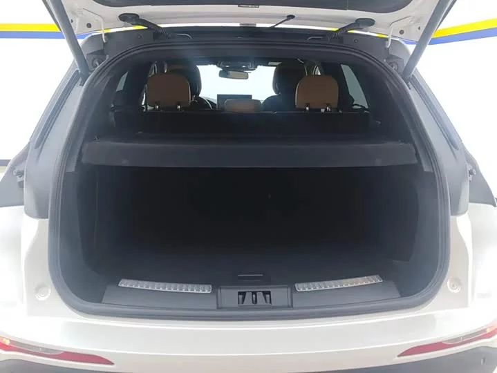 Lincoln adventurer