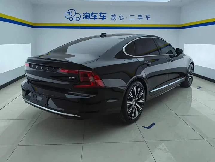 Volvo S90