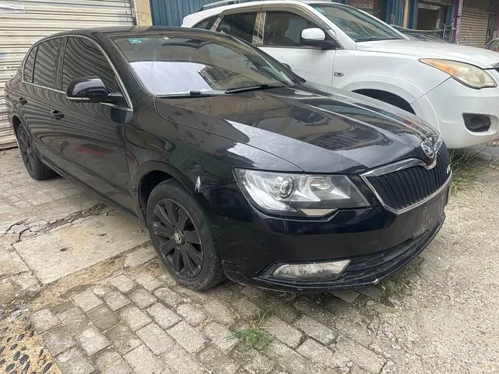 Skoda SuperB