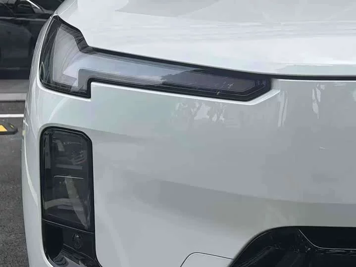 Volvo XC70 plug-in hybrid