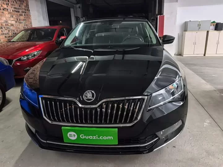 Skoda SuperB