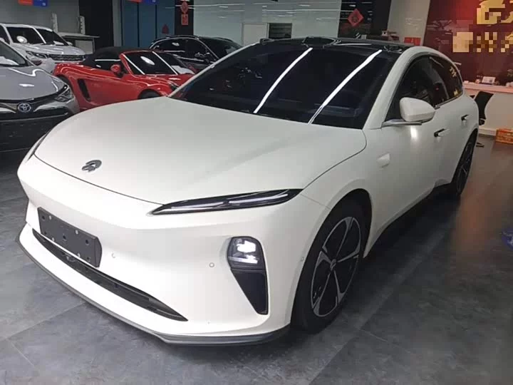 NIO ET5T
