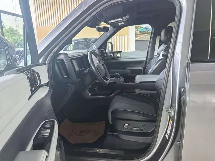 BYD Leopard Leopard 5
