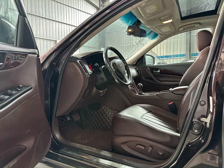 Infiniti EX