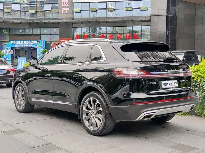 Lincoln navigator