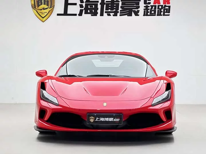 ferrari F8