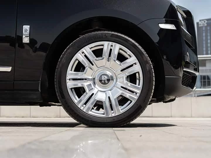 Rolls Royce Cullinan