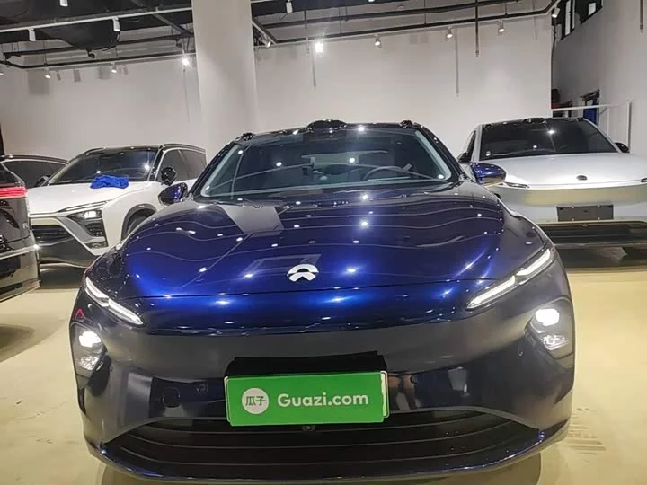 NIO ET7