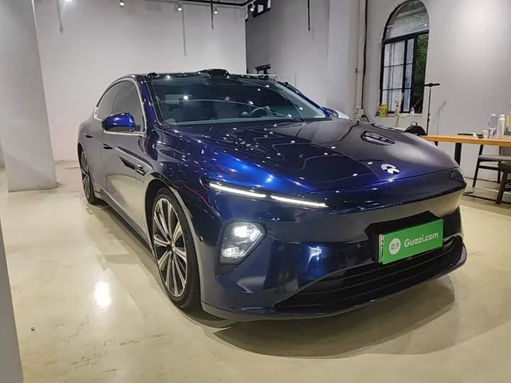 NIO ET7
