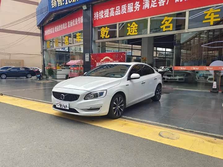 Volvo S60