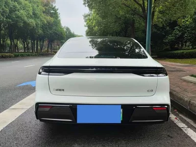 Geely Galaxy E8
