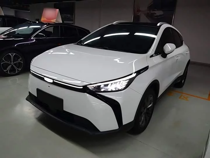 Geely M6