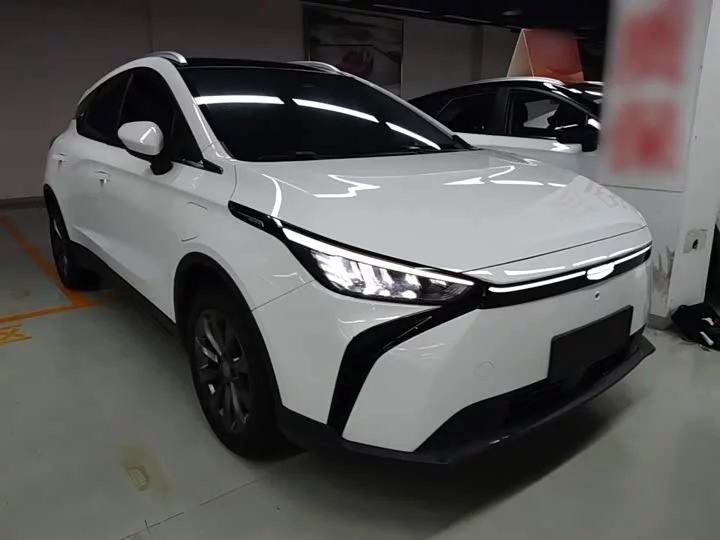 Geely M6