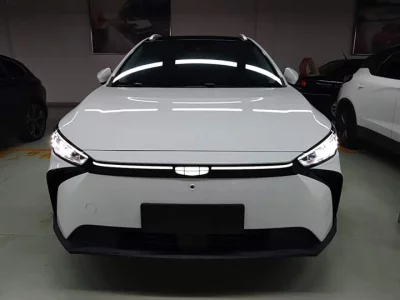 Geely M6