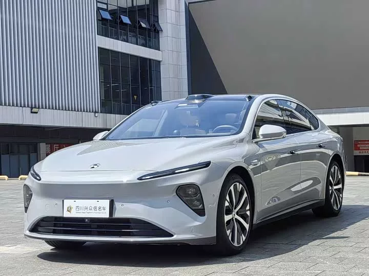 NIO ET7