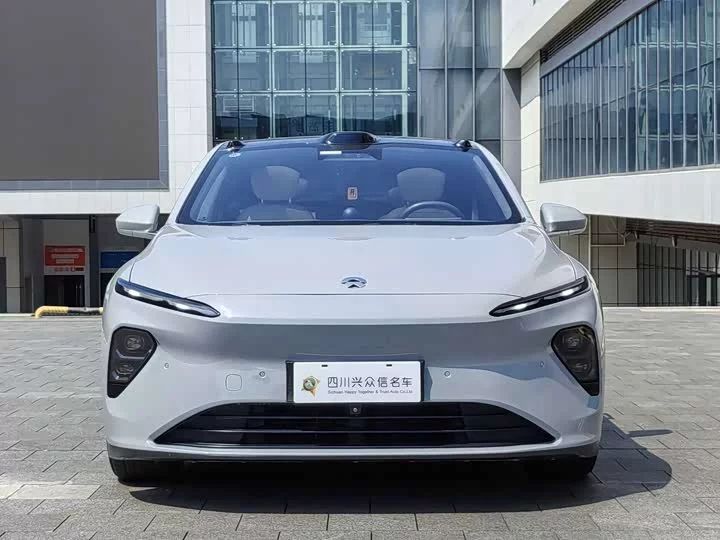 NIO ET7