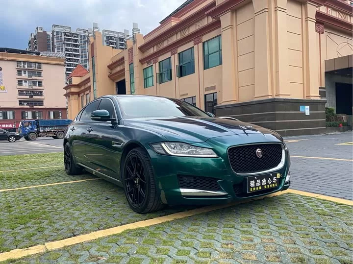 Jaguar XFL