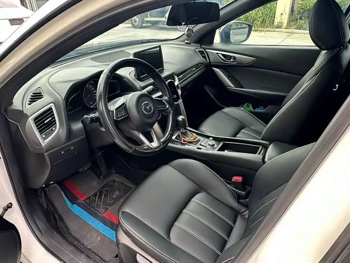 Mazda CX-4