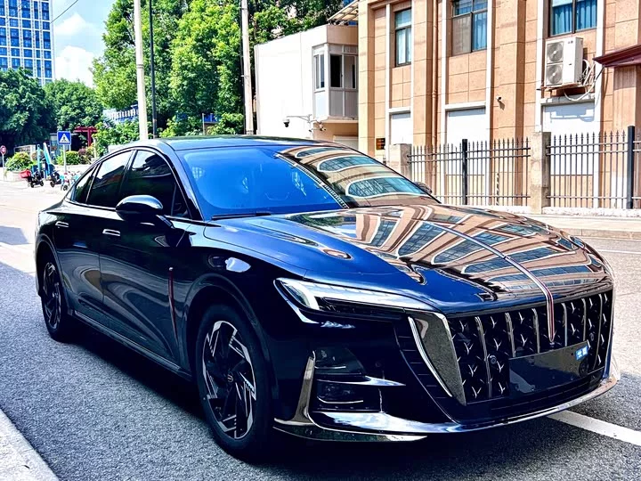 Hongqi H6