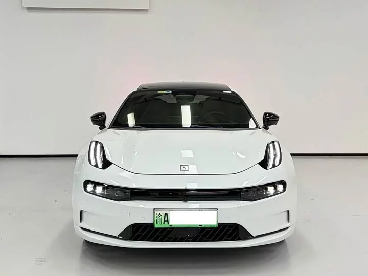 ZEEKR 001