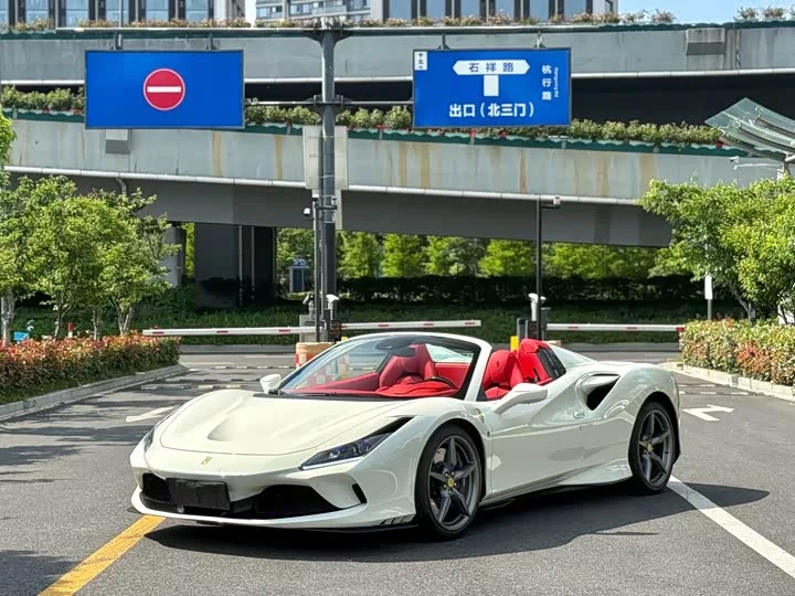 ferrari F8