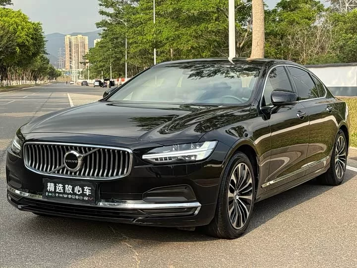 Volvo S90