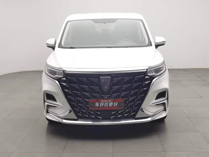 Roewe iMAX8