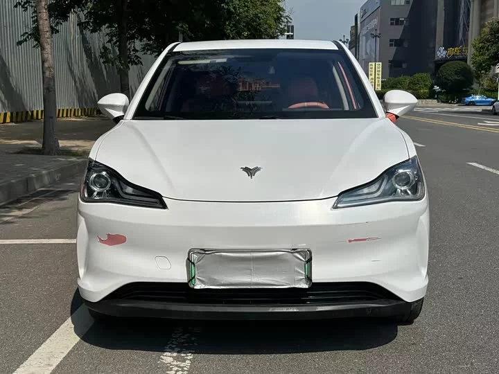 NETA Nezha V
