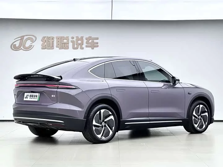 NIO EC6