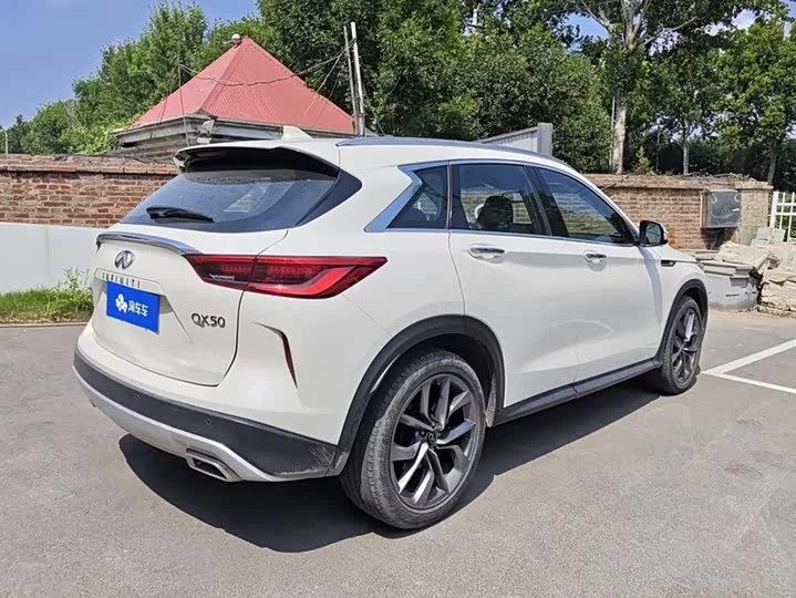 Infiniti QX50