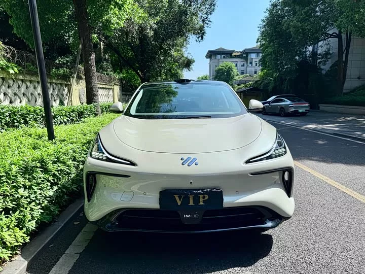 Zhiji LS6