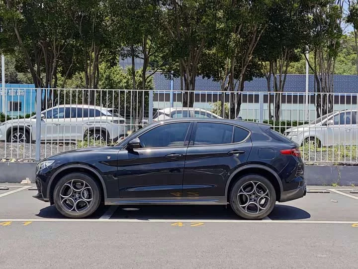 alfa romeo Stelvio