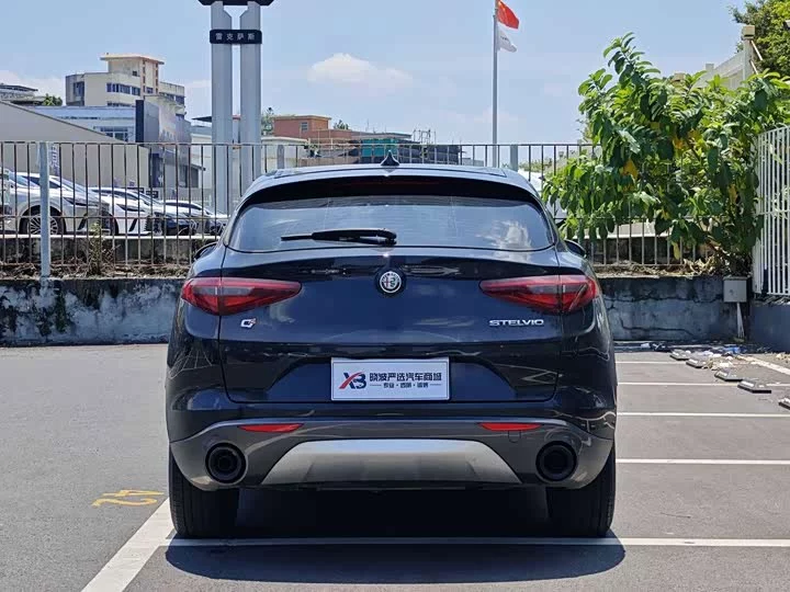 alfa romeo Stelvio