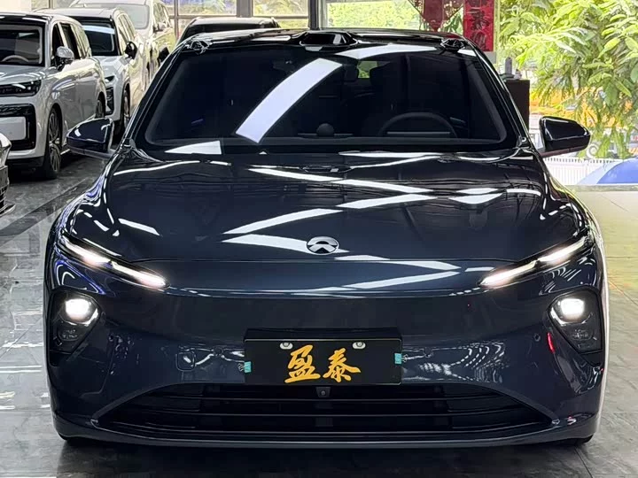 NIO ET7