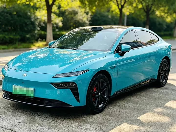Dongfeng eπ007
