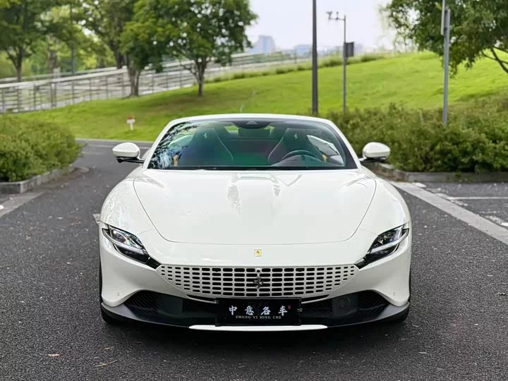 ferrari Roma