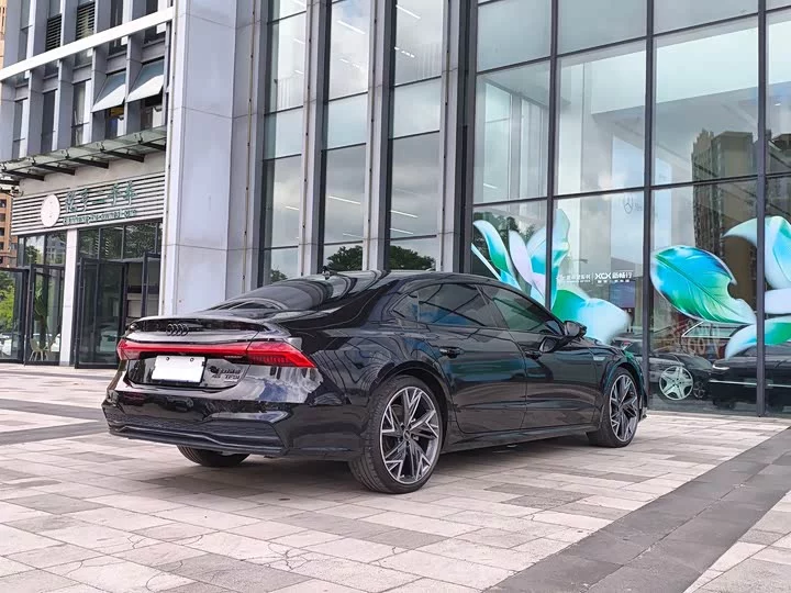 Audi A7L