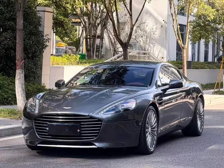 Aston Martin Rapide