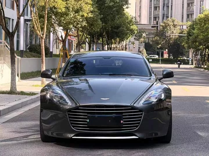 Aston Martin Rapide