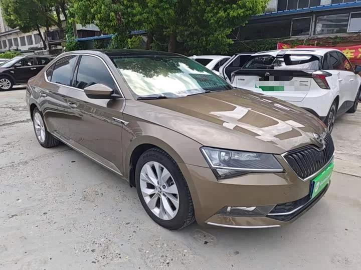 Skoda SuperB