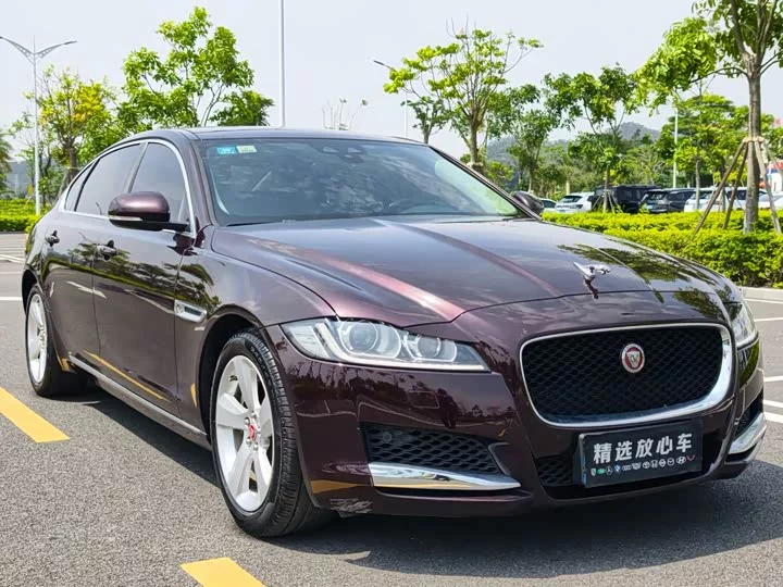 Jaguar XFL