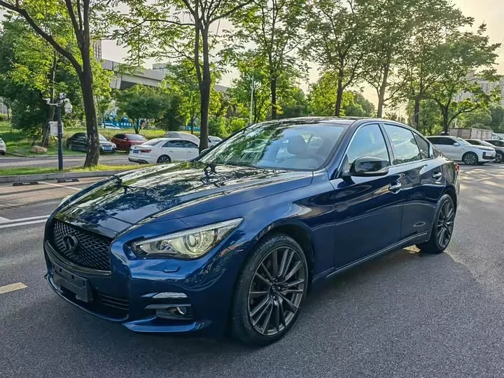 Infiniti Q50L