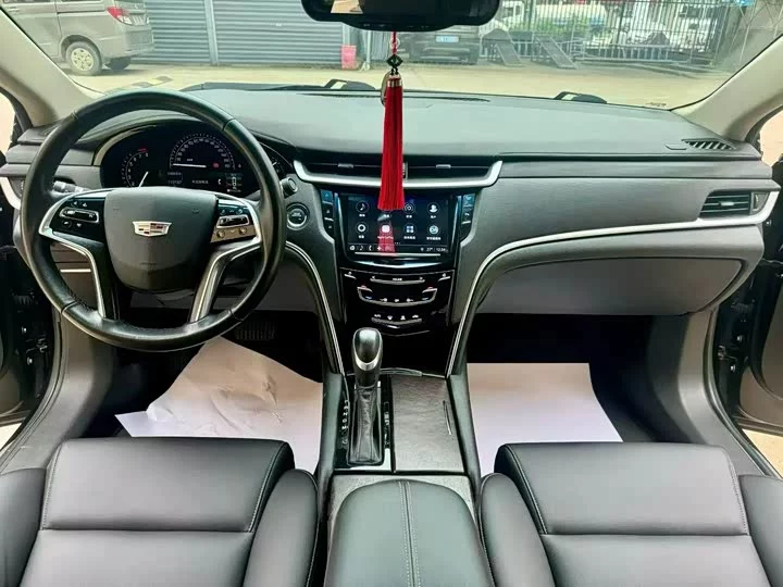 Cadillac XTS