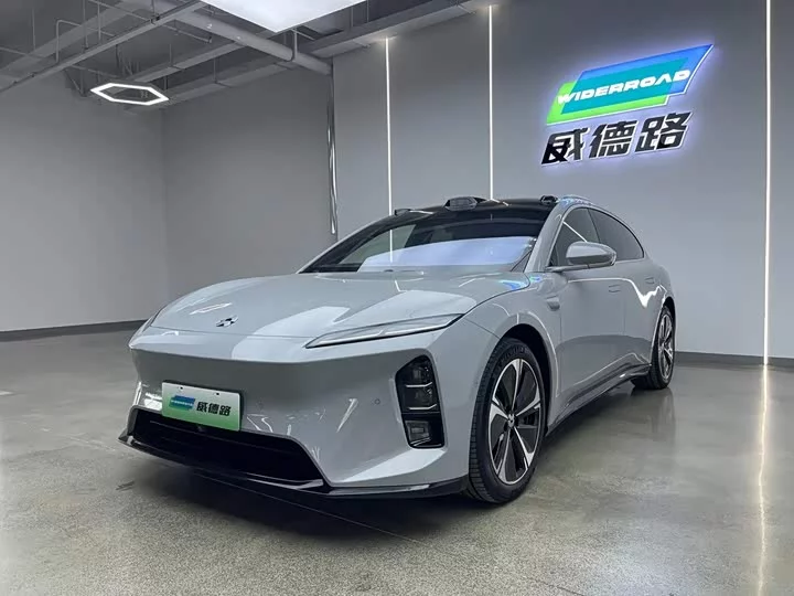 NIO ET5T