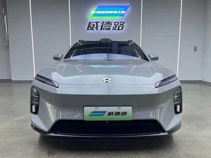 NIO ET5T